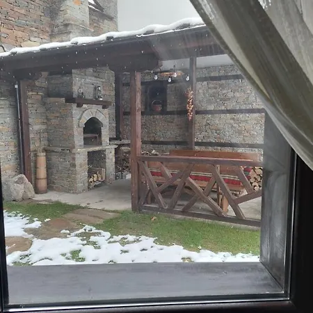 別荘 неси