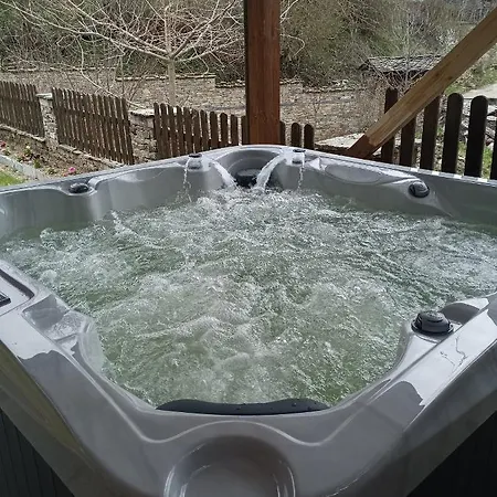 неси Holiday home Leshten